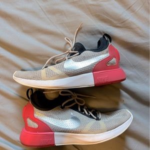Nike Womens Duel Racer Size 11. Tan and coral great condition